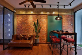 Industrial Concept Melaka Town 6pax- 3BR- wifi